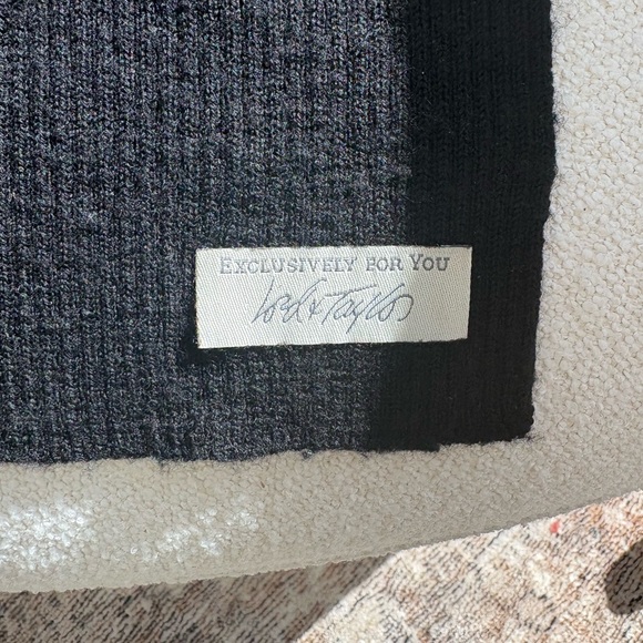 Lord & Taylor Black Scarf - Picture 3 of 3